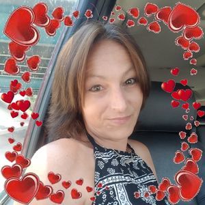 Meet your Posher, Lorrie